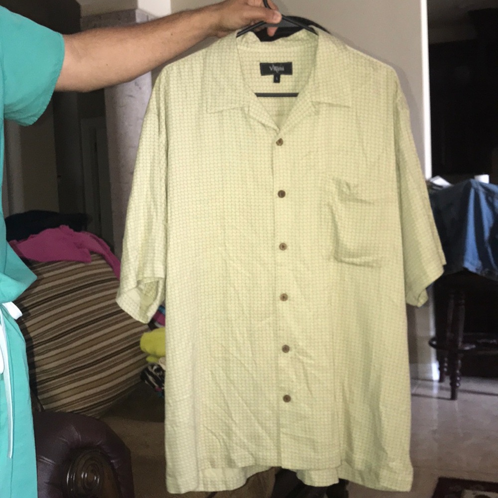 Green Olive Vilini button down short sleeve size large